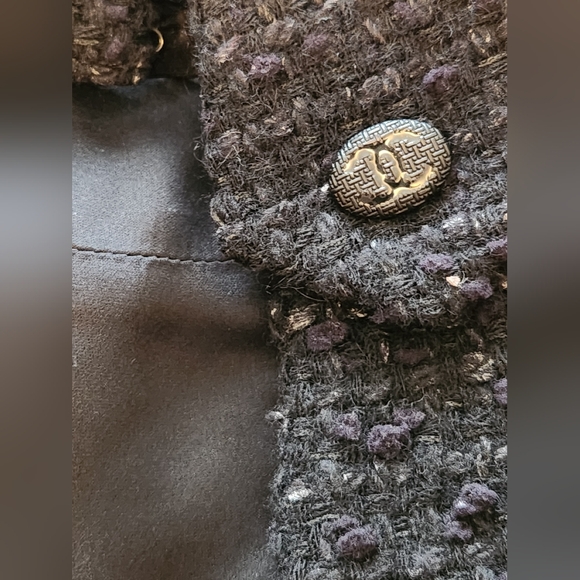 Mint condition Authentic Tweed Chanel women suit set - Picture 6 of 17